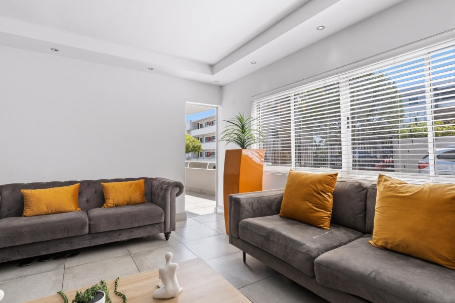 2 Bedroom Property for Sale in Sea Point Western Cape